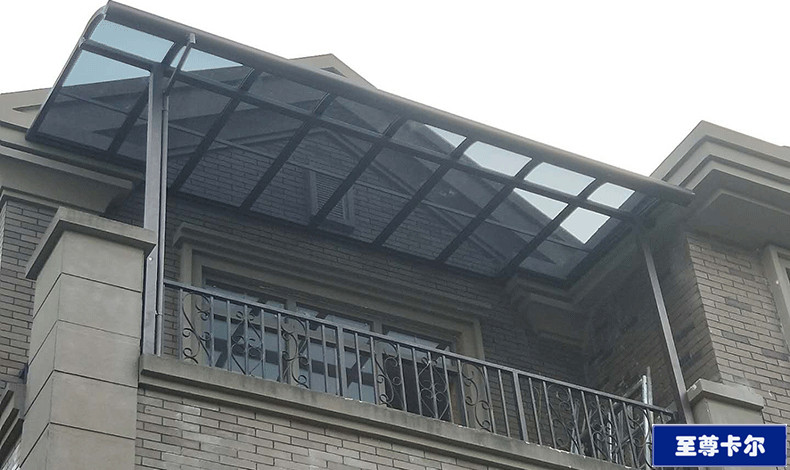 家庭新型耐力板雨棚案例圖片，讓您一次看個夠_至尊卡爾