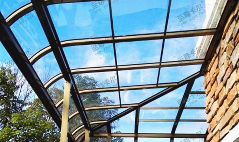 新一代耐力板雨棚具有哪些優(yōu)勢(shì)_至尊卡爾