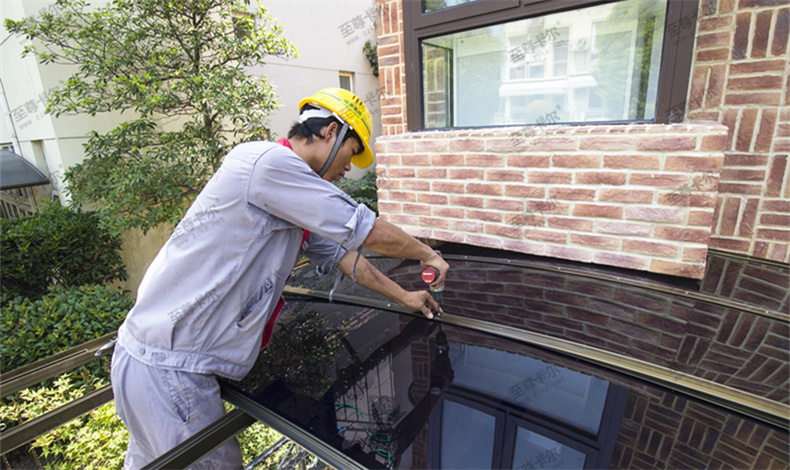 鋁合金車棚雨棚施工安全注意事項