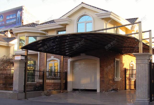 搭建雨棚怕違建怎么辦？注意以下幾點(diǎn)