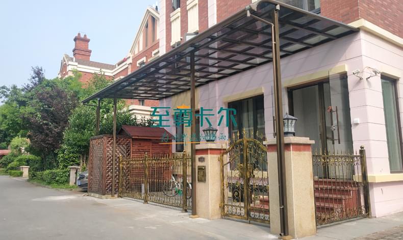 雨棚材料哪種最耐用？雨棚價(jià)格多少錢一平？