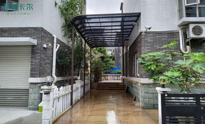 鋁合金雨棚圖片和價格？
